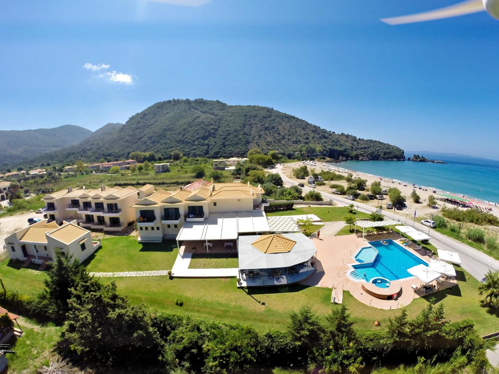 Coralli Aparthotel 4*