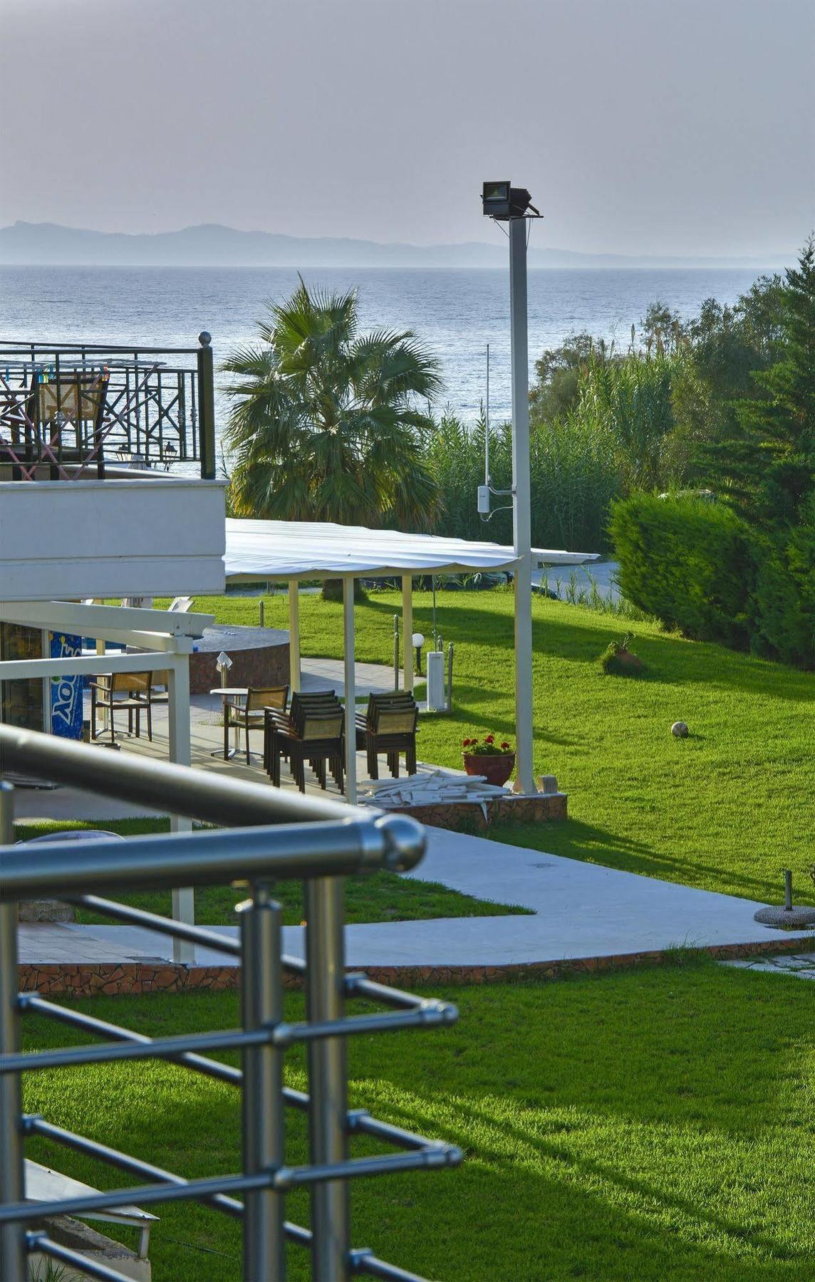 Aparthotel Coralli Perdika (Epirus)